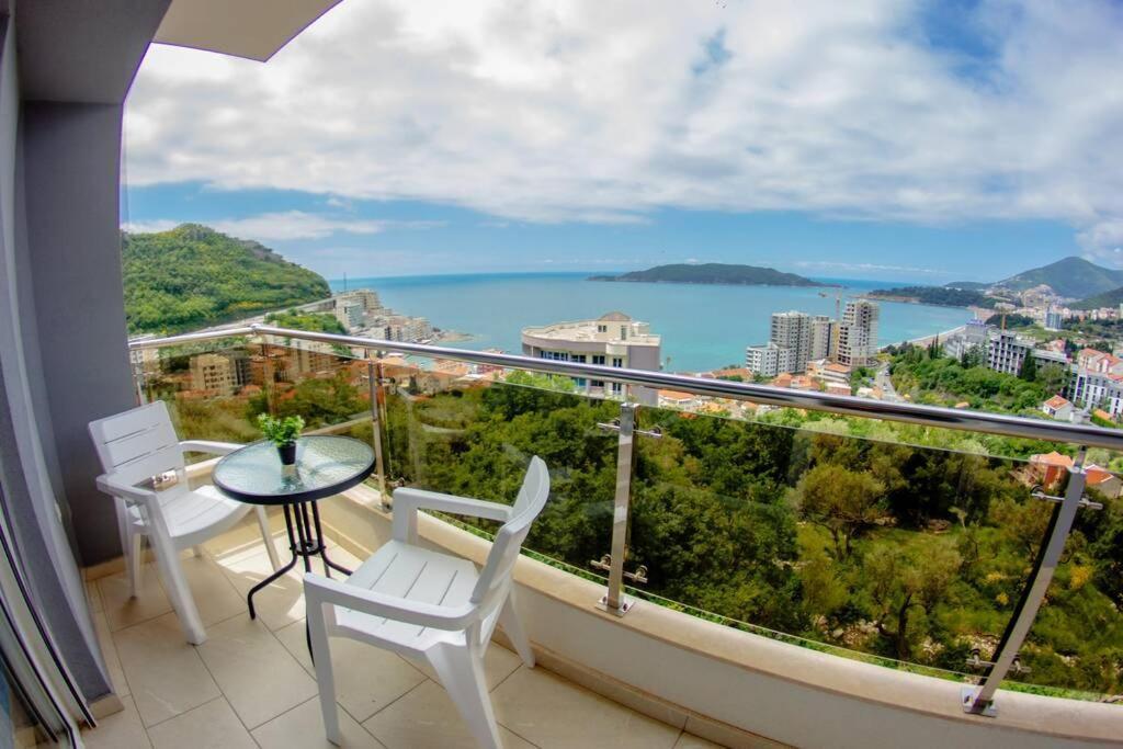 Apartments Gc 3 Rafailovici Luaran gambar
