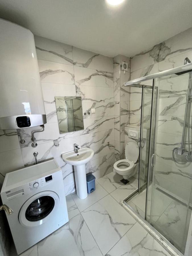 Apartments Gc 3 Rafailovici Luaran gambar