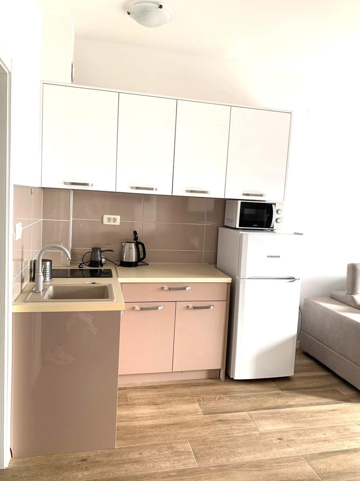Apartments Gc 3 Rafailovici Luaran gambar
